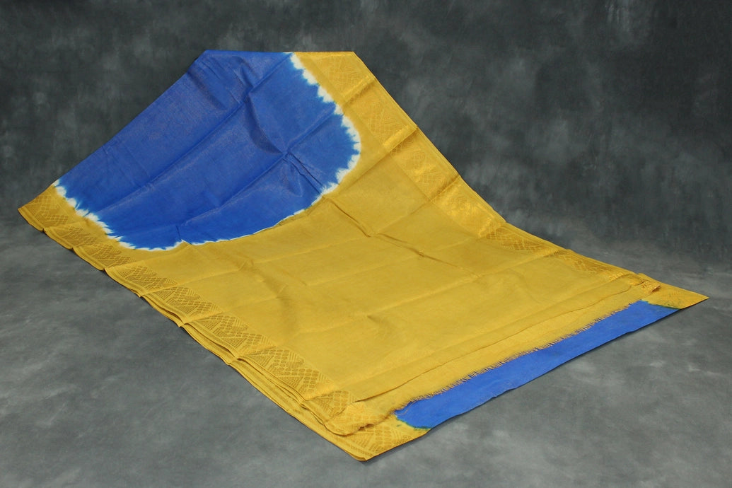 Blue Sungudi Cotton Saree with Diamond-Line Zari Pattern and Gold-Tone Border