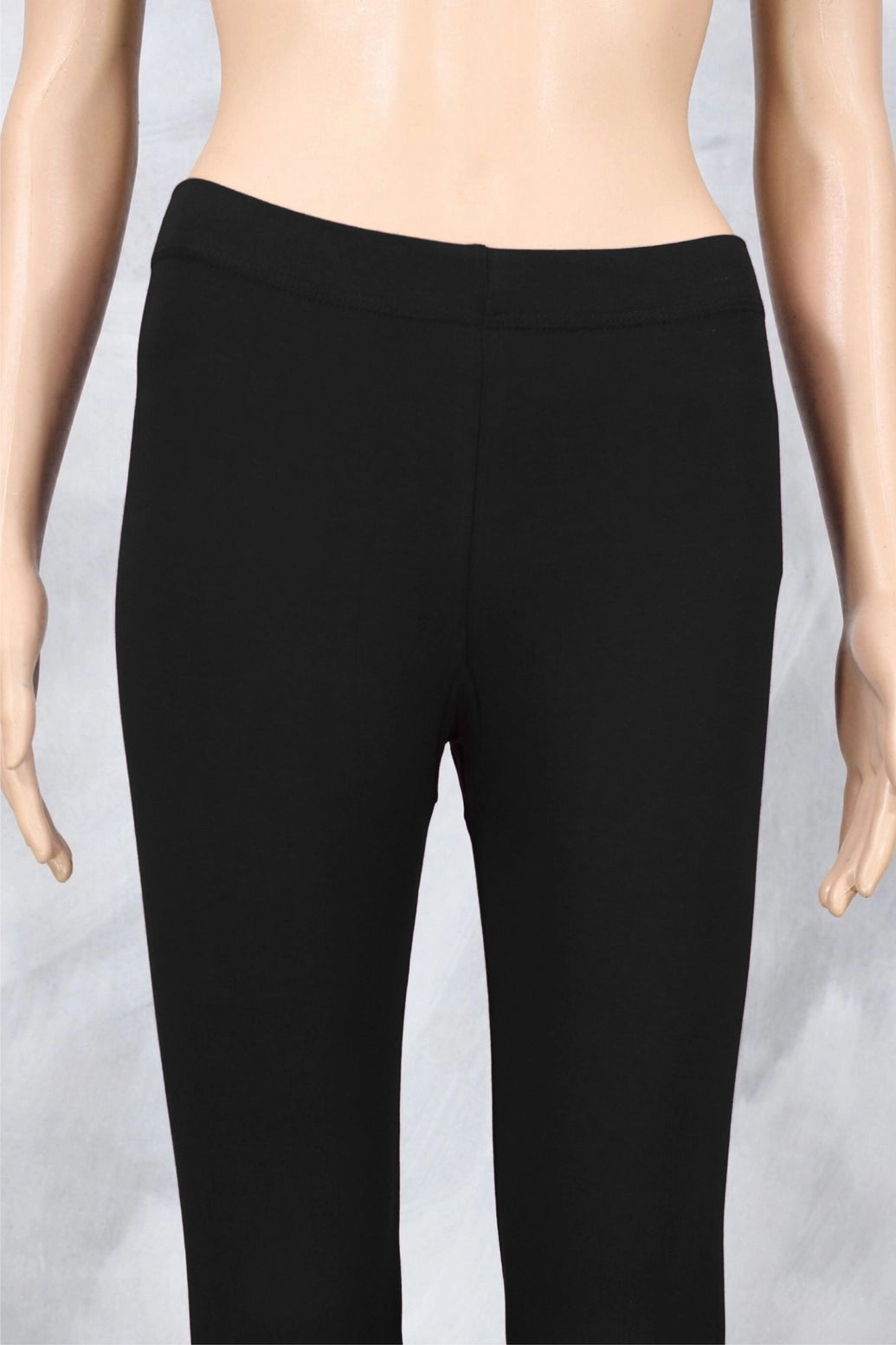 Black Ankle-Length Leggings in 4-Way Lycra with Silicon-Wash Smooth Finish