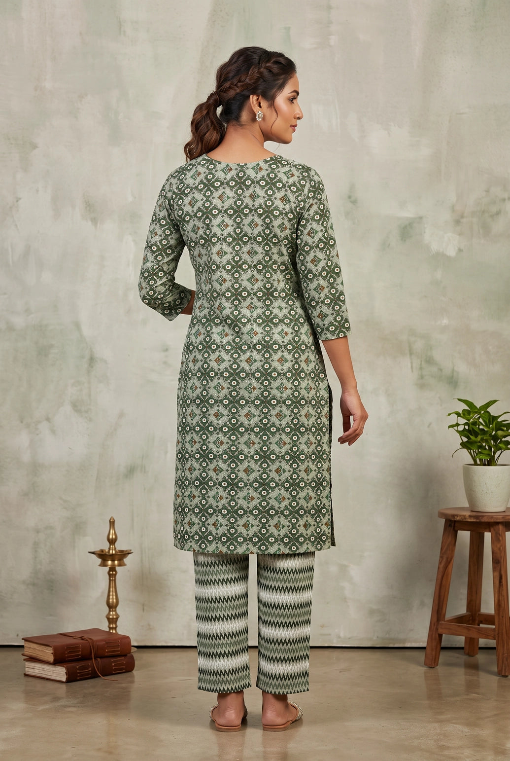 Rama Green Rayon Kurti Pant 2-Piece Set with All-Over Geometric Print & Elastic Waist