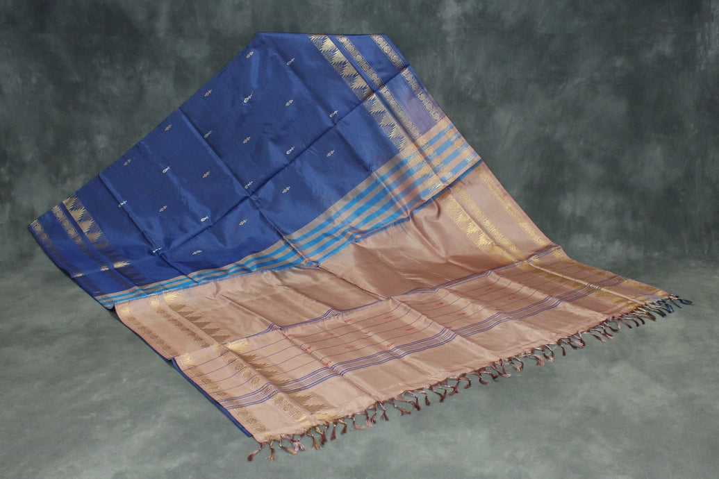 Banana pith/ Vaazhai naar saree with beautiful Zari border, Comes with full body small butta,  
No blouse piece