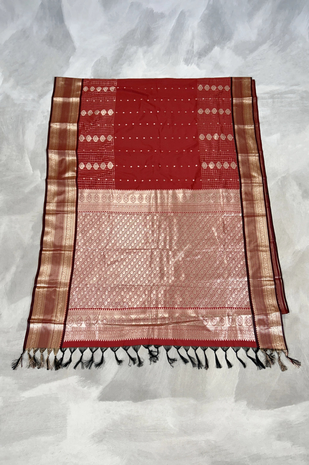 Maroon Pure Silk Saree with Heavy Pallu and Border and Contrast Gold Toned Weave