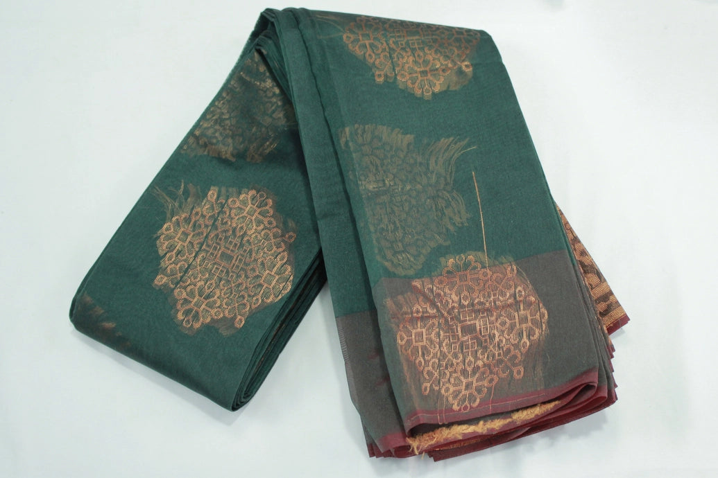 Dark Green Silk Cotton Saree with Zari Border and Matching Blouse