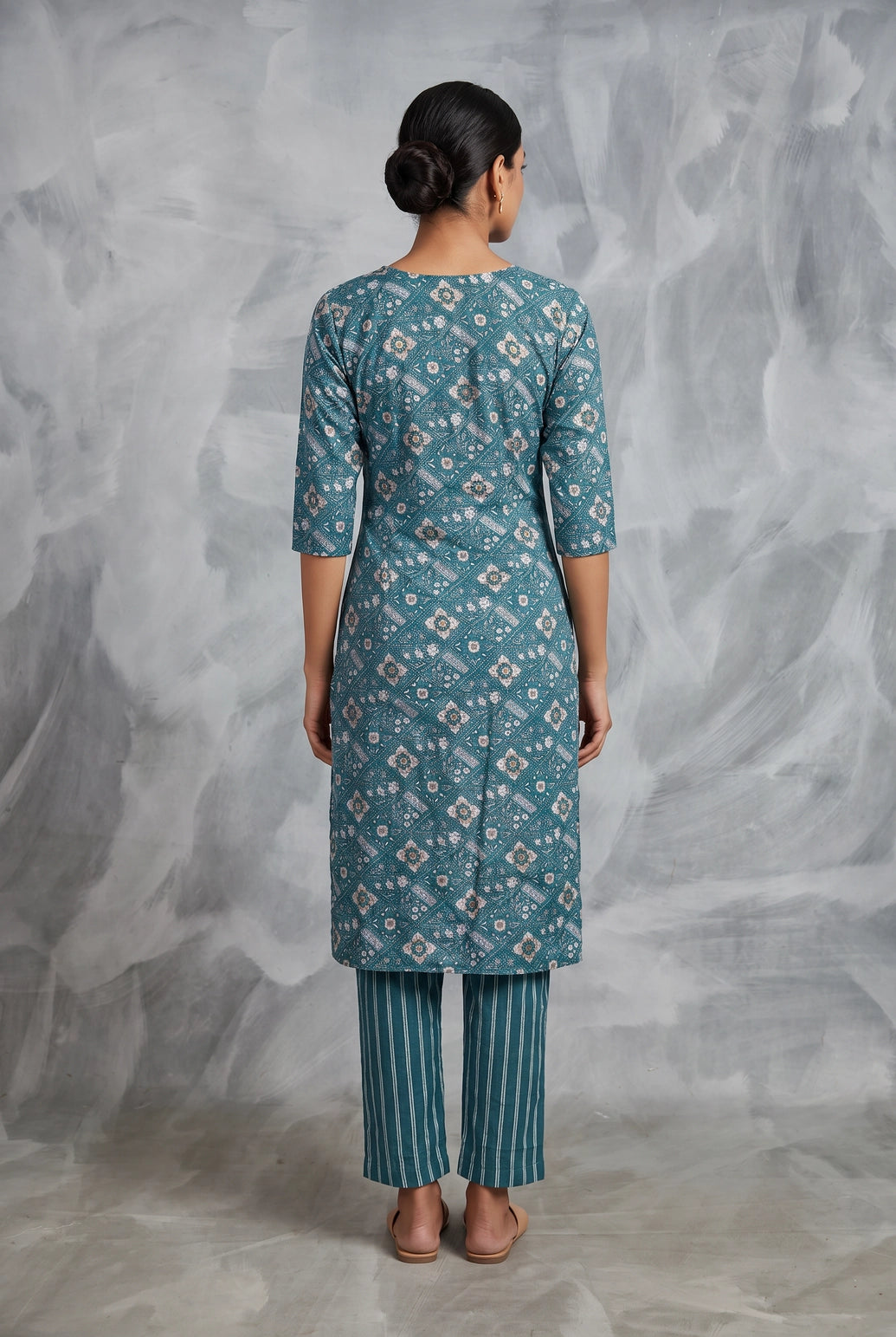 Indigo Blue Rayon 2-Piece Kurti with Elastic Pant, Geometric-Floral Foil Print, Round Neck & 3/4 Sleeves