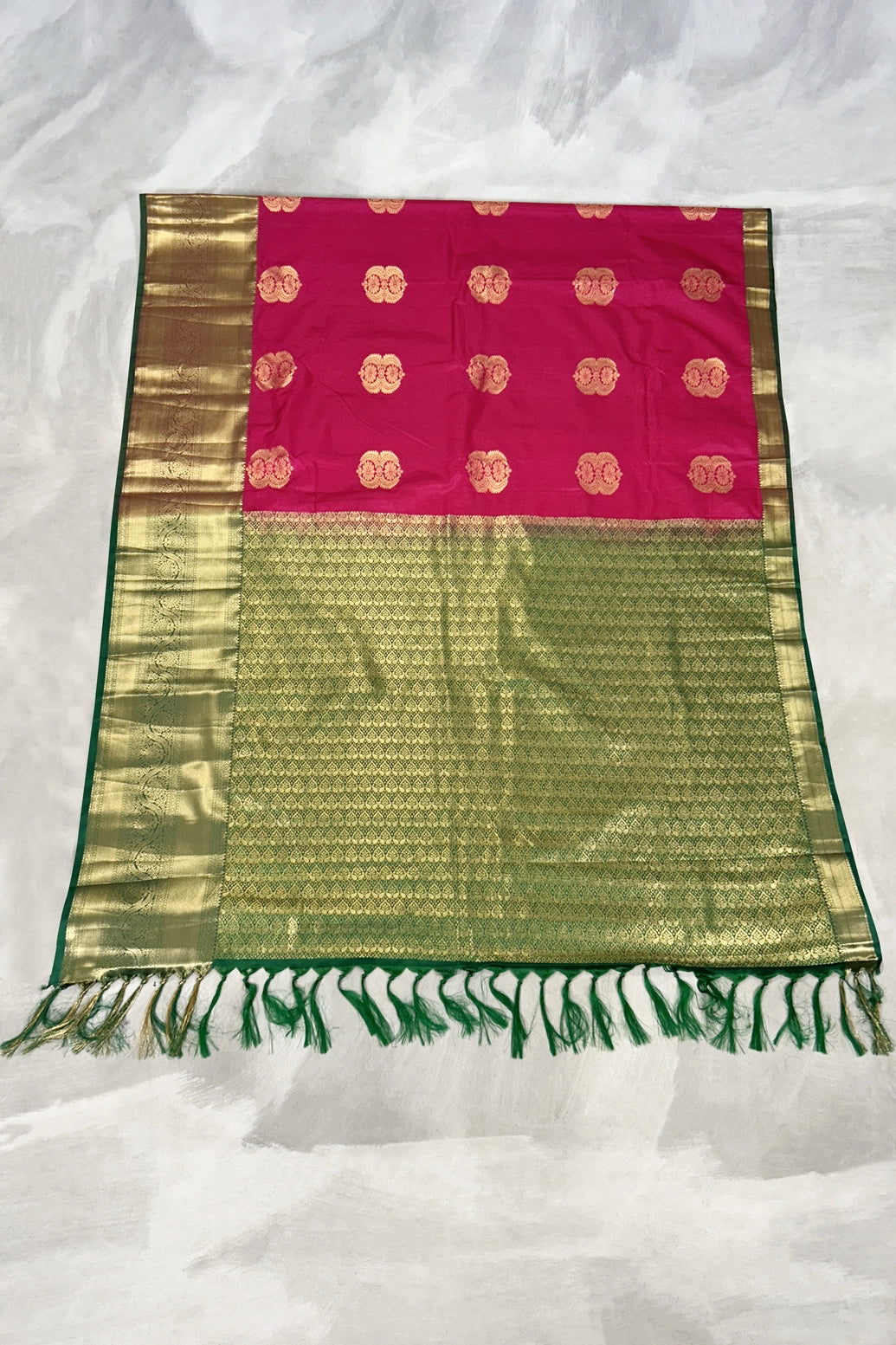Pure Silk Saree with Heavy Pallu Border and Blouse Piece, Traditional Weave, 5.5 Meters