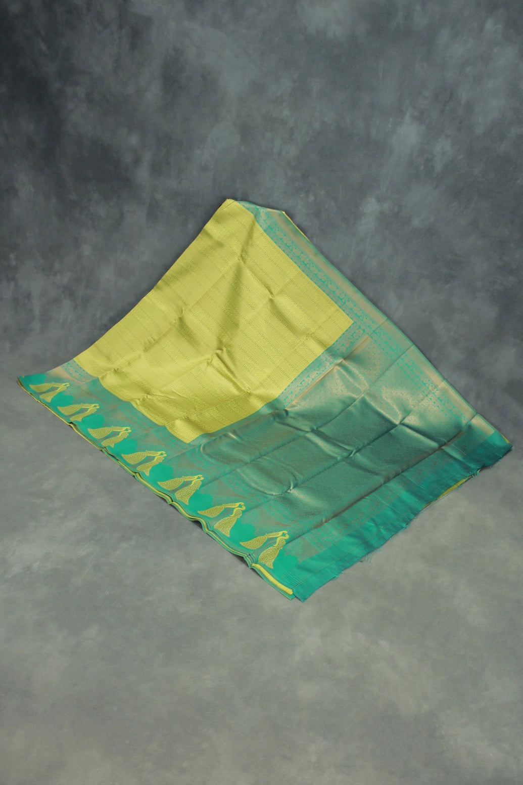 Green Kubera Pattu Saree with Peacock Border and Blouse | Semi Silk