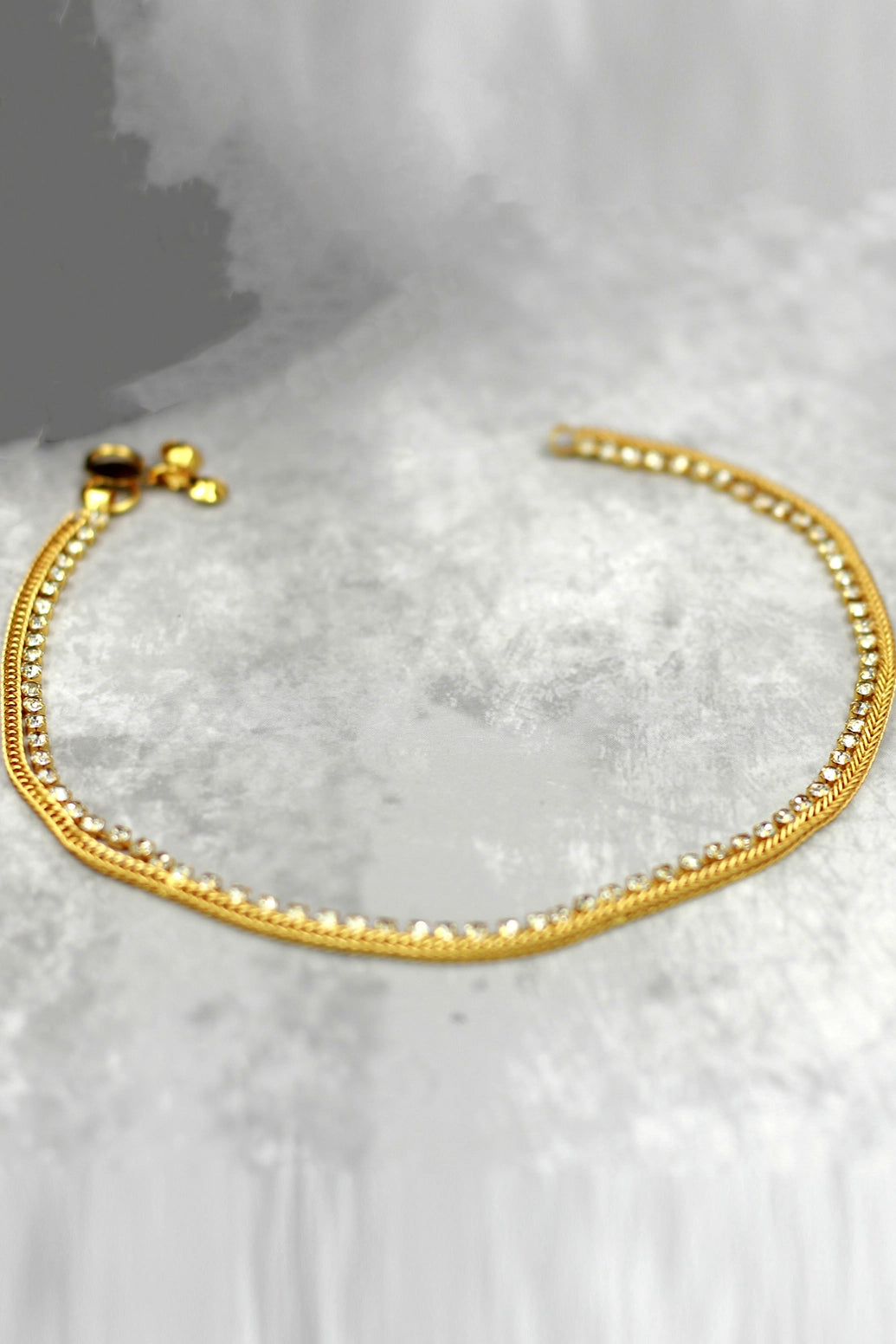 Gold-Tone South Indian Anklet with White Stone Detail for Traditional Wear