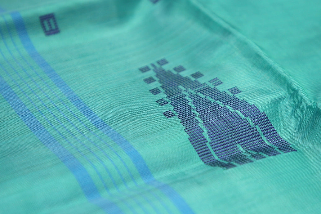 Sea Green Vaazhai Naar (Banana Pith) Handloom Saree with Small Butta - Borderless Traditional Saree