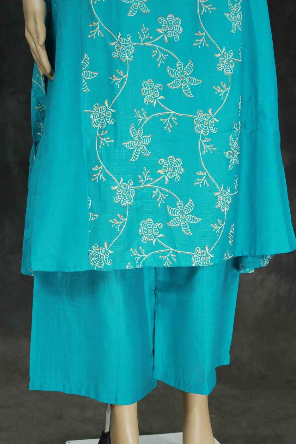 Aqua Blue Cotton 3-Piece Kurti Set with V Neck Aari Mirror Work, Elastic Pant and Chiffon Dupatta