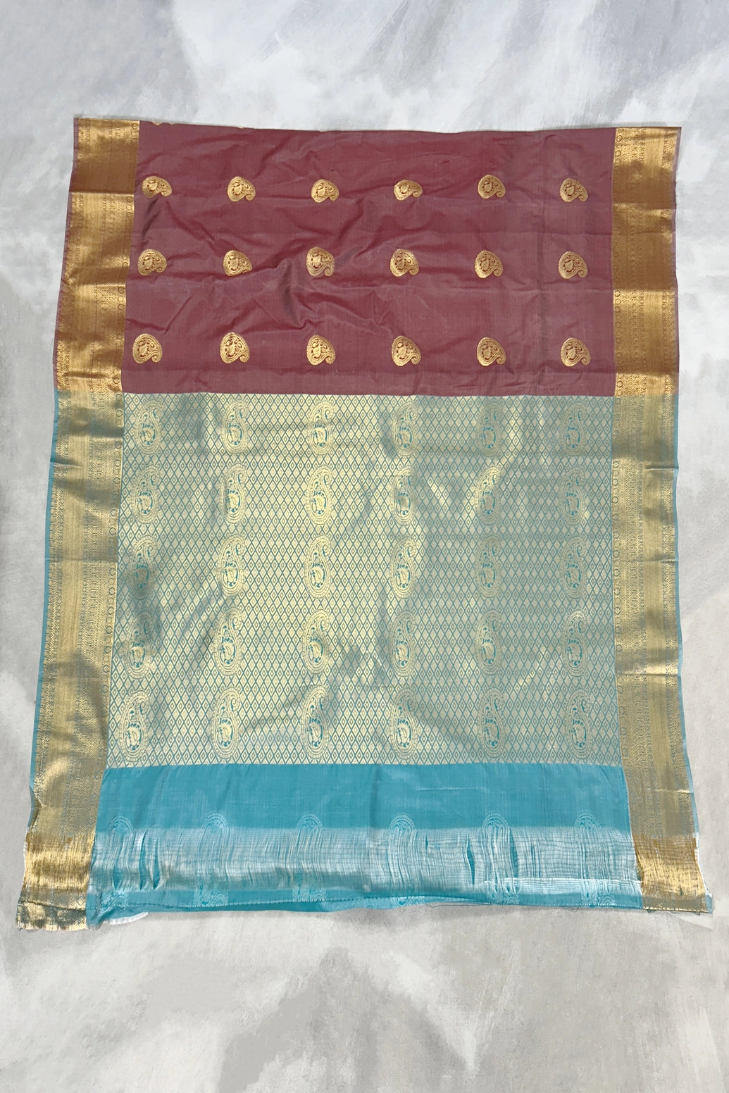 Onion Pink Soft Silk Saree with Contrast Border, Gold Zari Buttas and Floral Zari Border for Traditional Wear