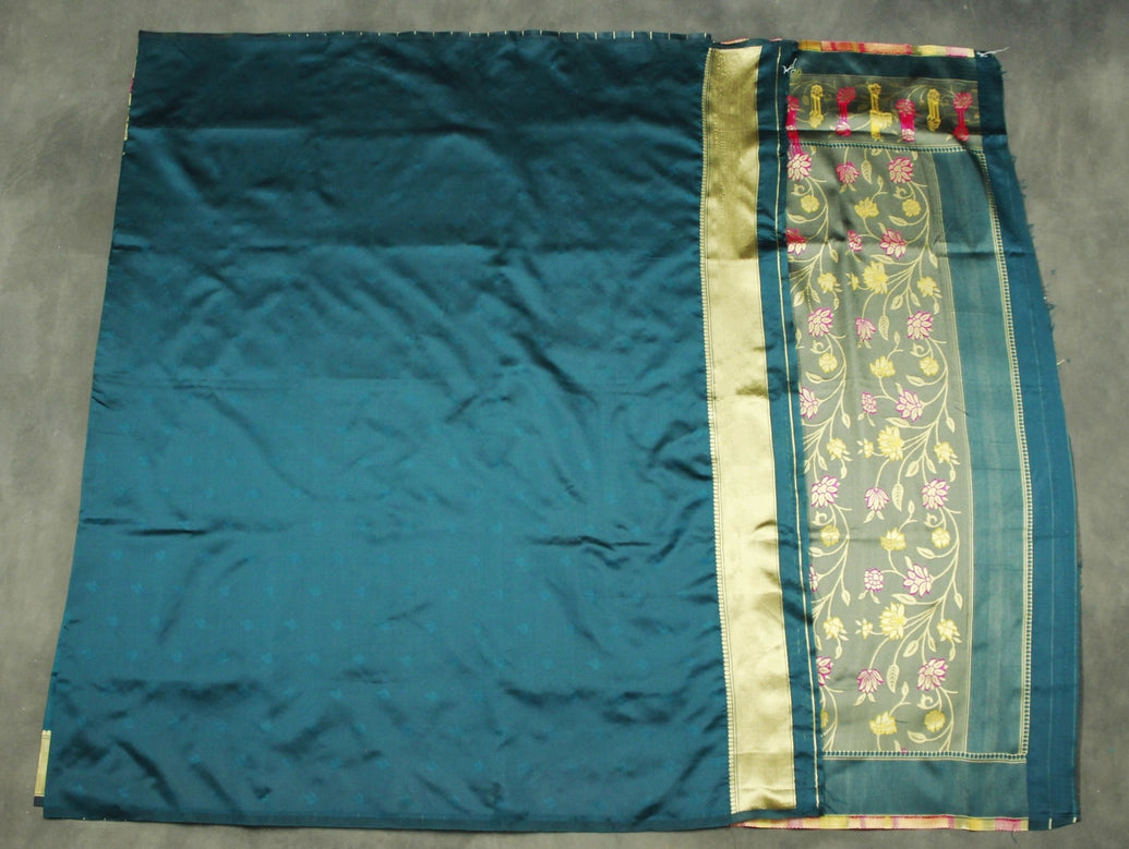 Kamal Paithani Silk Floral Pallu Saree with Design Border, Bottle Green Full Body Butties and Blouse