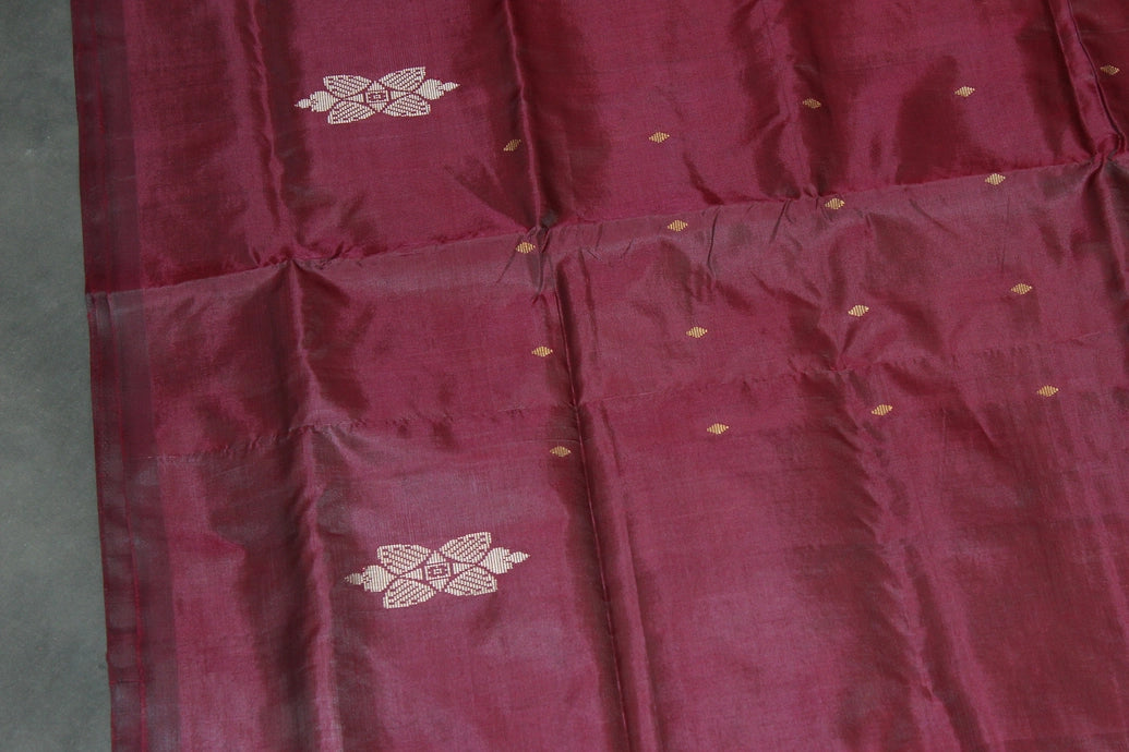 Purple Banana Pith (Vaazhai Naar) Borderless Saree with Small Butta and Tassels