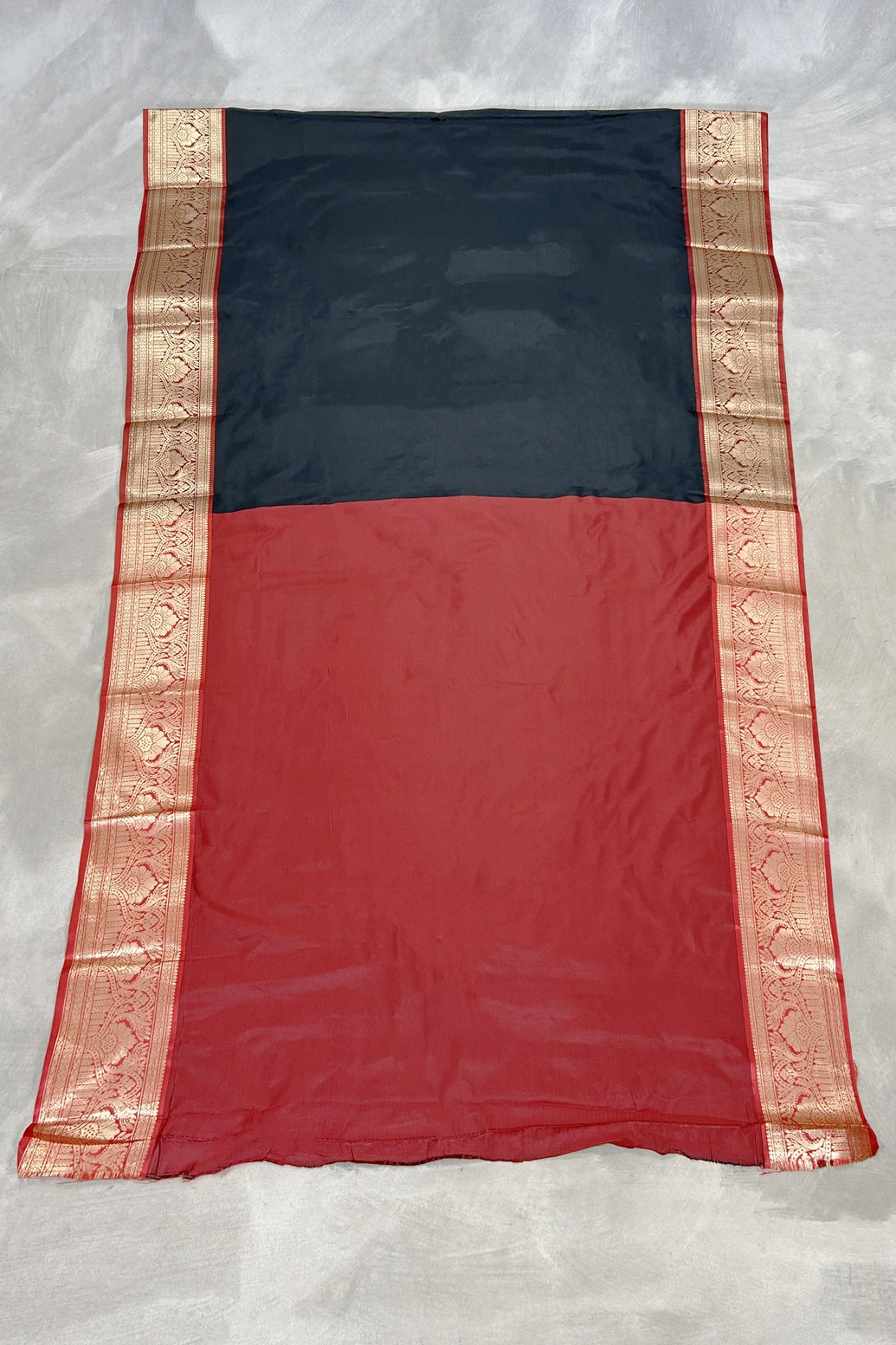 Pure Silk Saree with Heavy Pallu and Border, Silk Mark Included Saree with Blouse Piece
