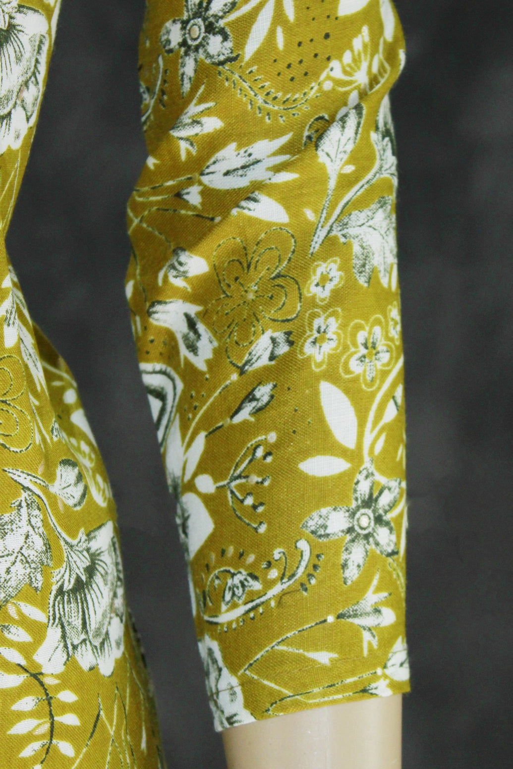 Olive Green Cotton Kurta Set with Pant - Traditional Ethnic Wear