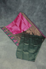 Magenta Pink Kubera Silk Saree with Peacock Design Border and Contrast Pallu for Women