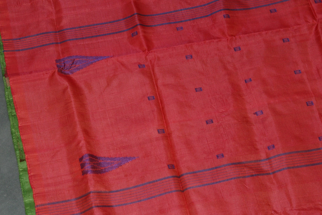 Banana Pith (Vaazhai Naar) Red & Green Borderless Saree with Small Buttas