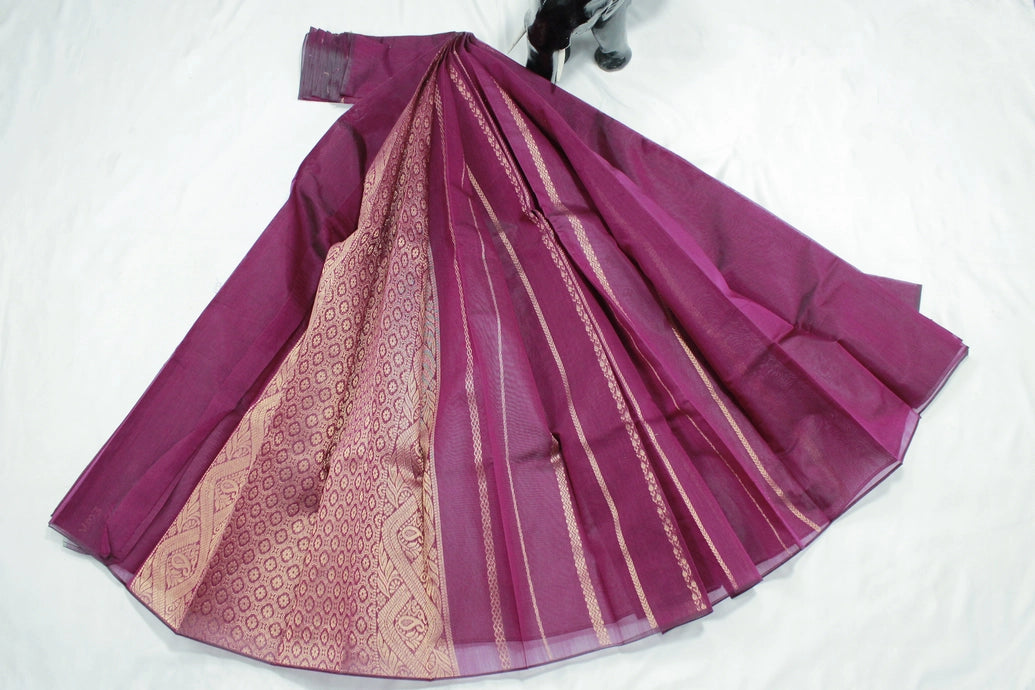 Violet Silk Cotton Saree with Zari Border and Blouse, Border Less Design