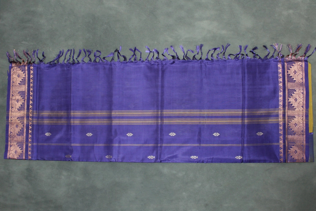 Banana pith/ Vaazhai naar saree with beautiful Zari border, Comes with full body small butta,  
No blouse piece