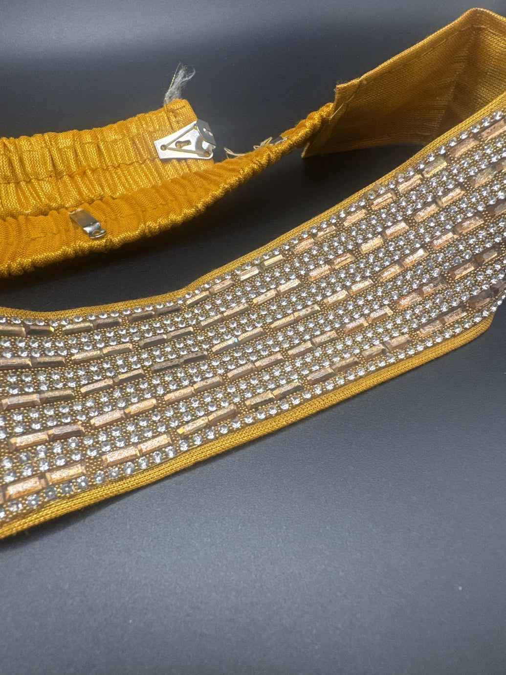 Gold-Tone Crystal Embellished Hip Belt for Saree & Lehenga – Adjustable Elastic Waist Belt Jewelry JCS Fashions