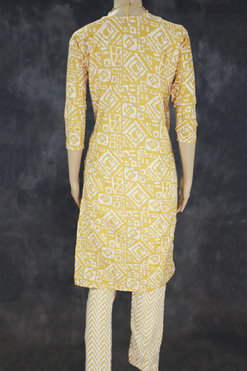 Yellow Cotton Kurta Set with Printed Design