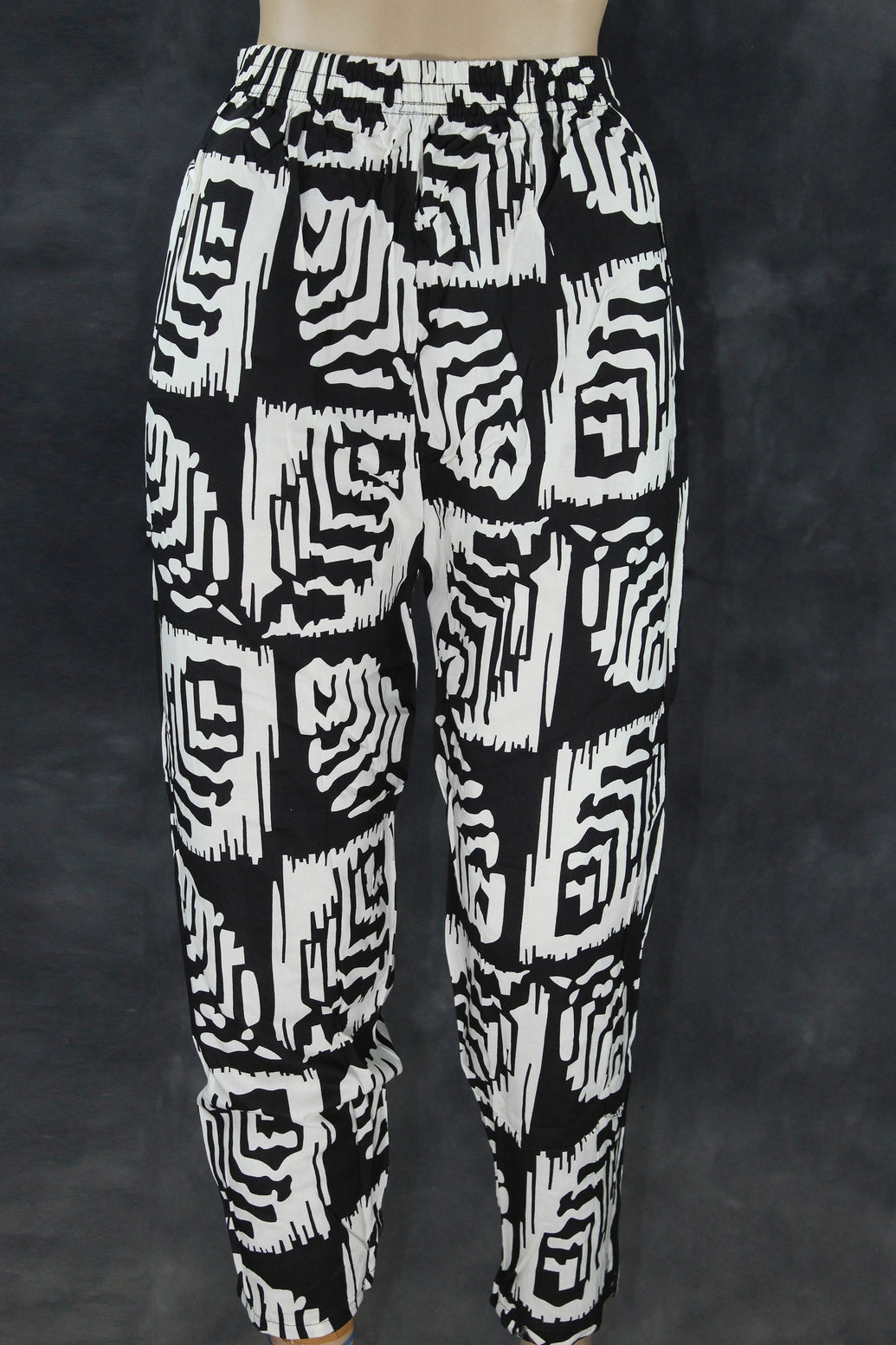 Black & White Rayon Printed Kurti Set with Beaded Neck and Elastic Pant Kurti JCS Fashions