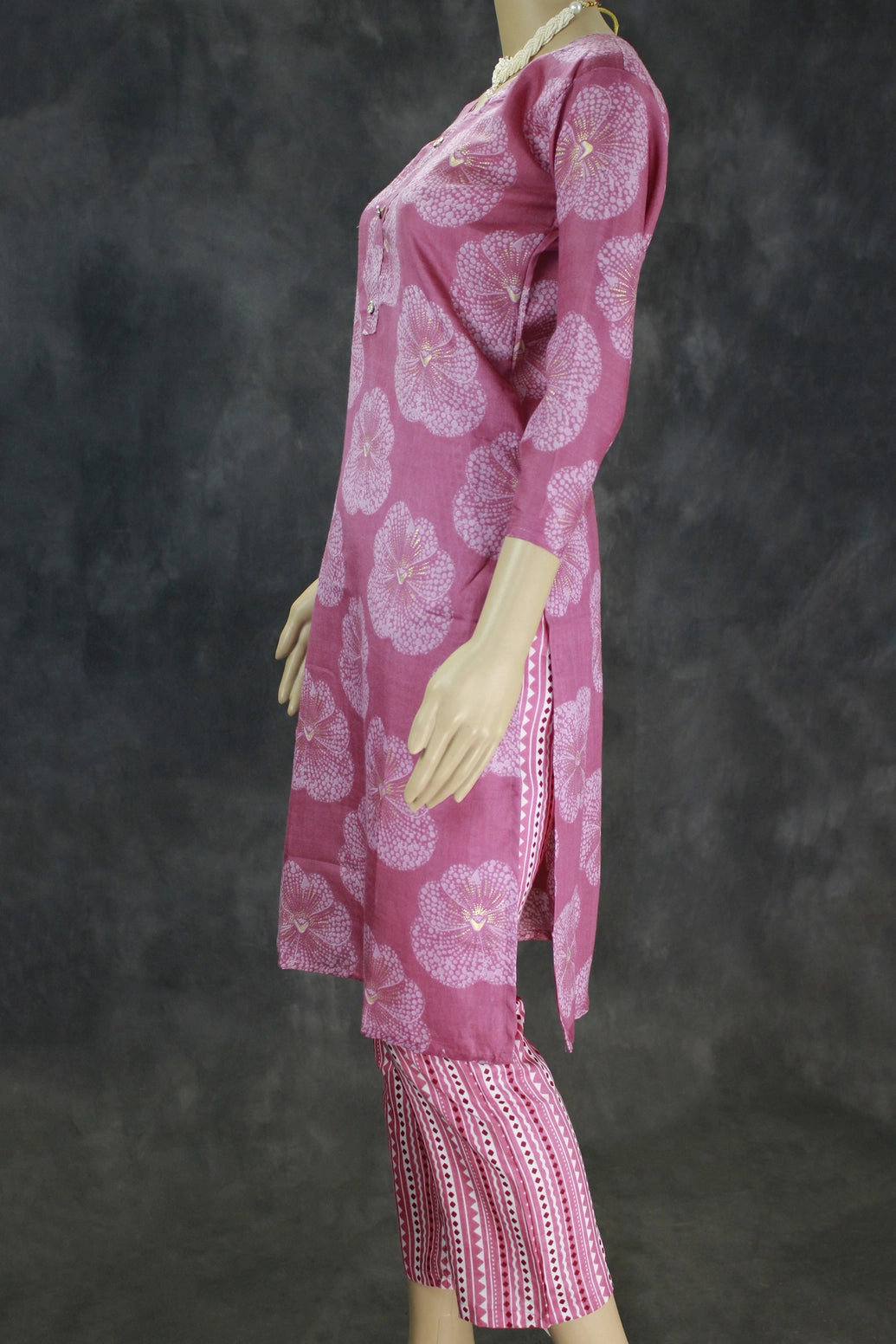 Cotton 2 piece kurta set, Kurti and Pant with Elastic, Rayon two tone fabric Kurti and Pant , kurti comes with beautiful printed Floral desi