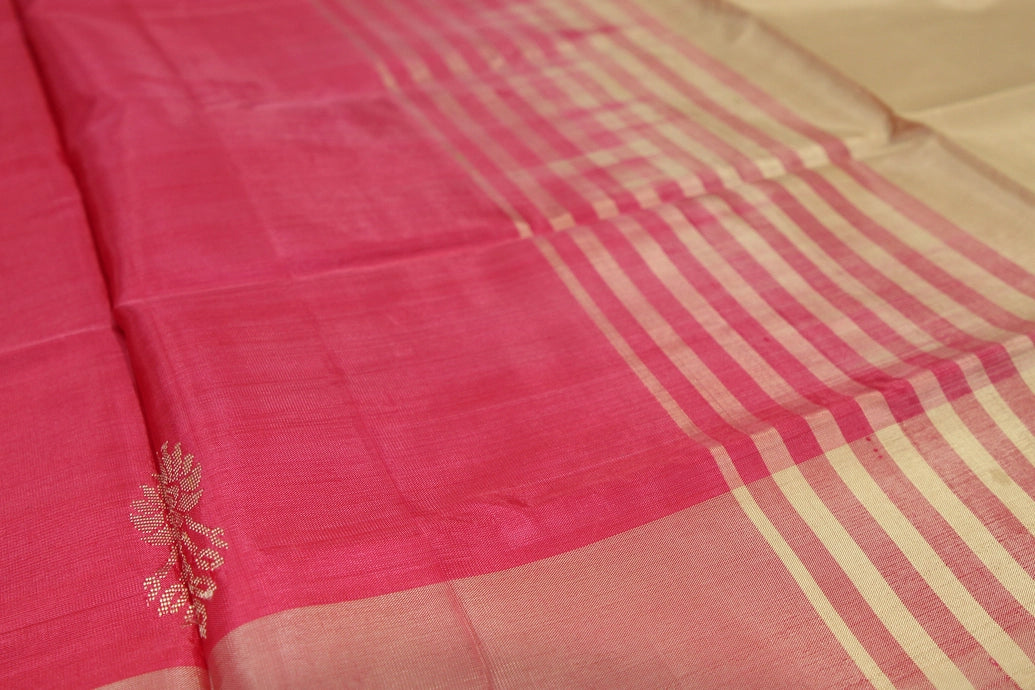 Biscuit Beige Vaazhai Naar (Banana Pith) Borderless Saree with Pink Pallu