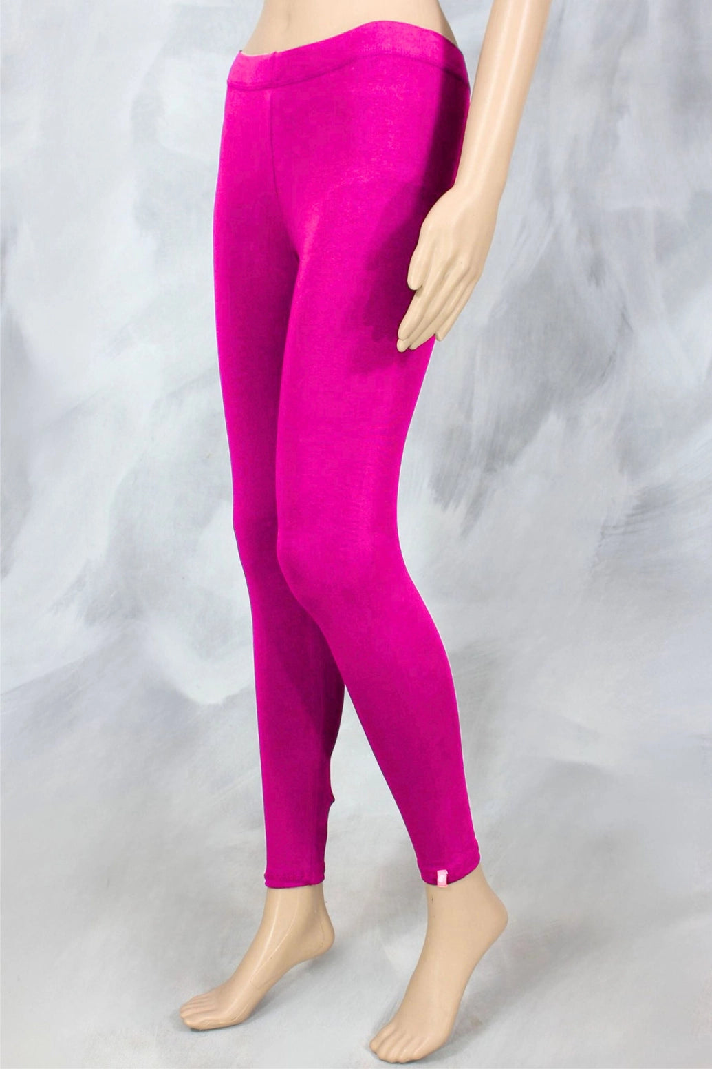 Magenta Ankle Length 4-Way Lycra Leggings with Belt for Women | Smooth Finish