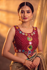 Bandhani Print Sleeveless Mirror-Work Blouse with Pearl Bead Mirror Clusters for Navratri, Festive Wear