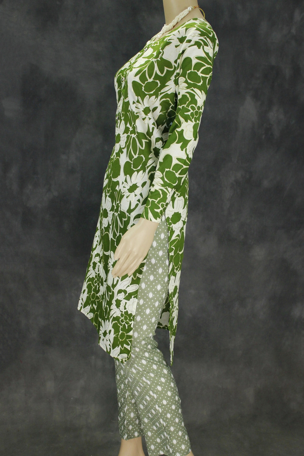 Green Floral Cotton 2-Piece Kurta Set with Elastic Waist Pant - Traditional Indian Kurti - Comfortable Everyday Wear