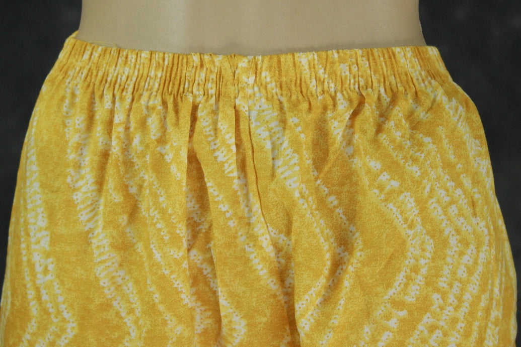 Yellow Cotton 2 Piece Kurta Set with Floral Design