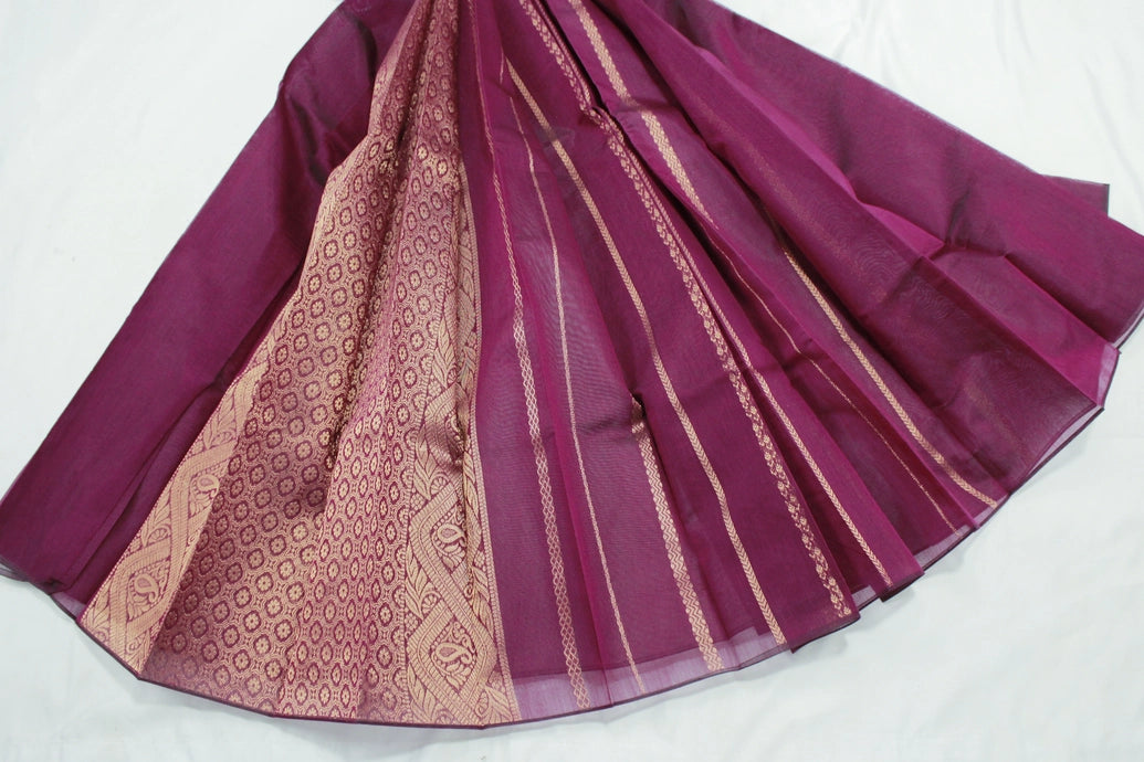 Violet Silk Cotton Saree with Zari Border and Blouse, Border Less Design