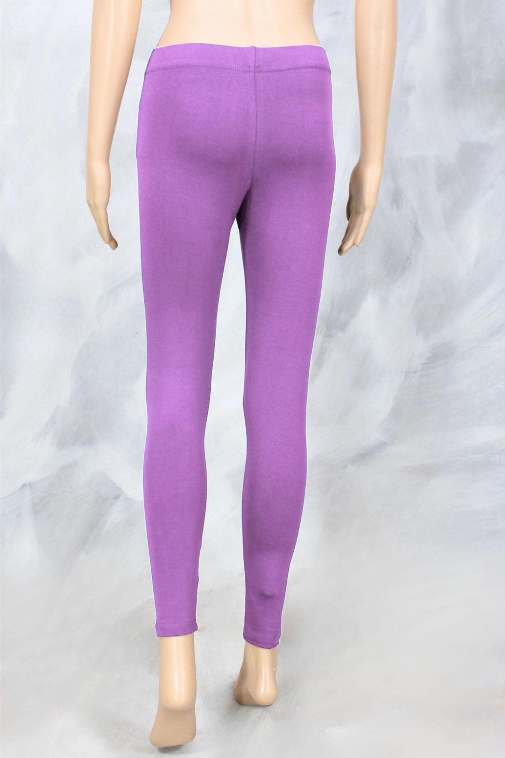 Lilac Ankle Length Ankle Leggings in 4-Way Lycra, Smooth Finish Silicon Wash