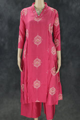 Pink Cotton 3-Piece Kurti Set with V-Neck Work, Elastic Pant & Chiffon Dupatta