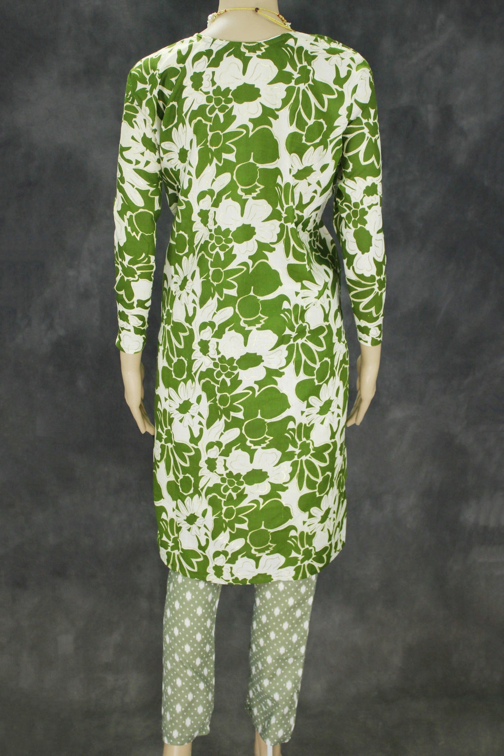 Green Floral Cotton 2-Piece Kurta Set with Elastic Waist Pant - Traditional Indian Kurti - Comfortable Everyday Wear