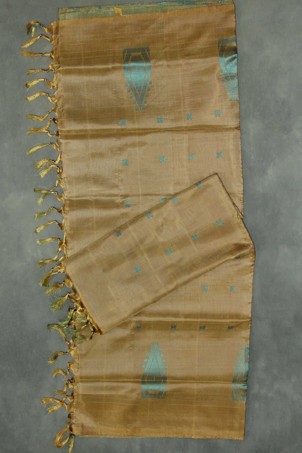 Banana Pith (Vaazhai Naar) Golden Brown Borderless Saree with Teal Butta Motifs - Handwoven
