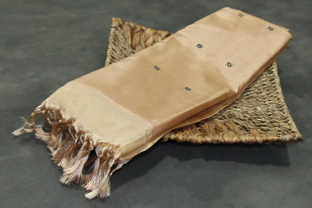 Biscuit Beige Vaazhai Naar (Banana Pith) Borderless Saree with Pink Pallu