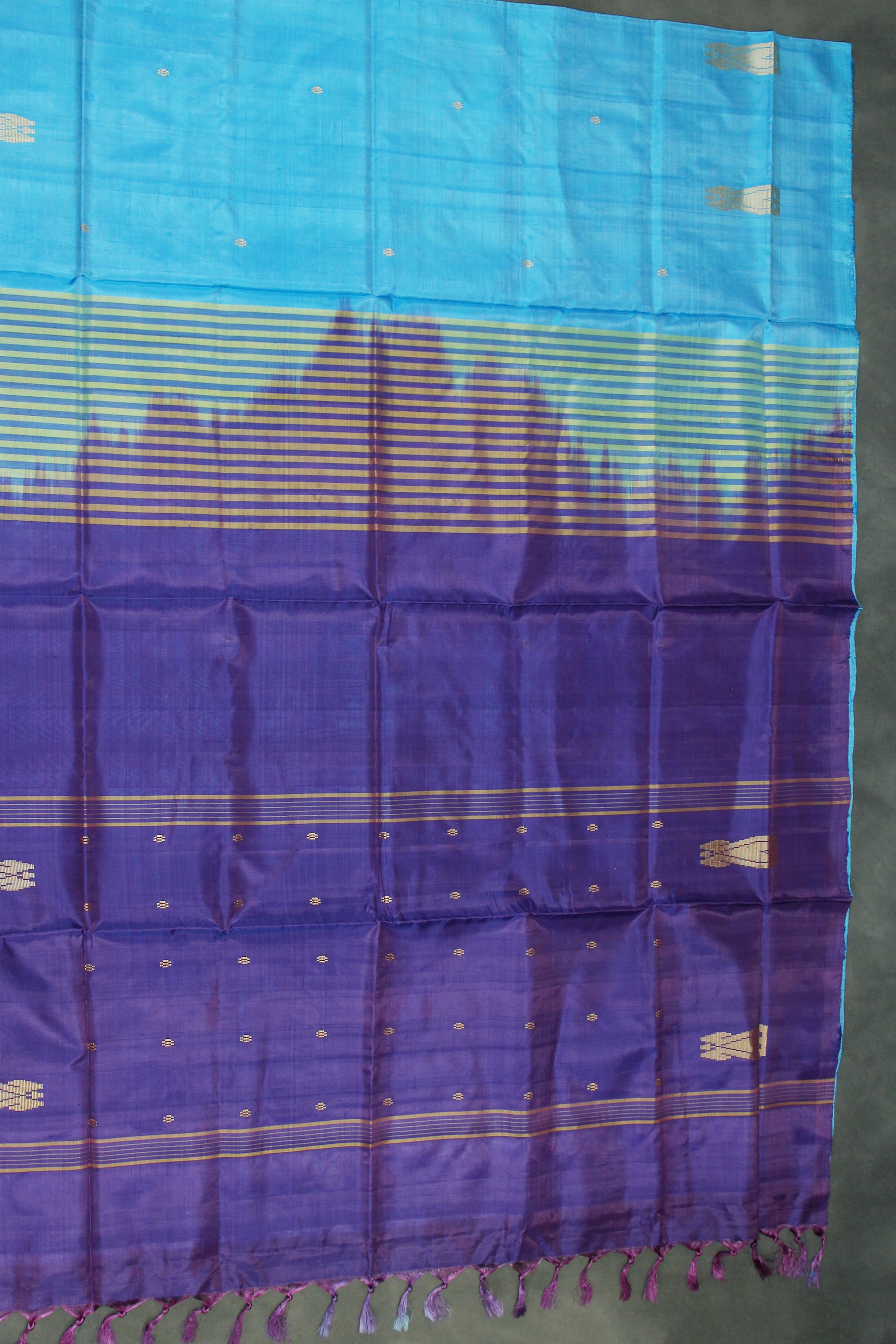 Violet Banana Pith (Vaazhai Naar) Handloom Saree, Borderless Full Body with Small Butta and Contrast Pallu
