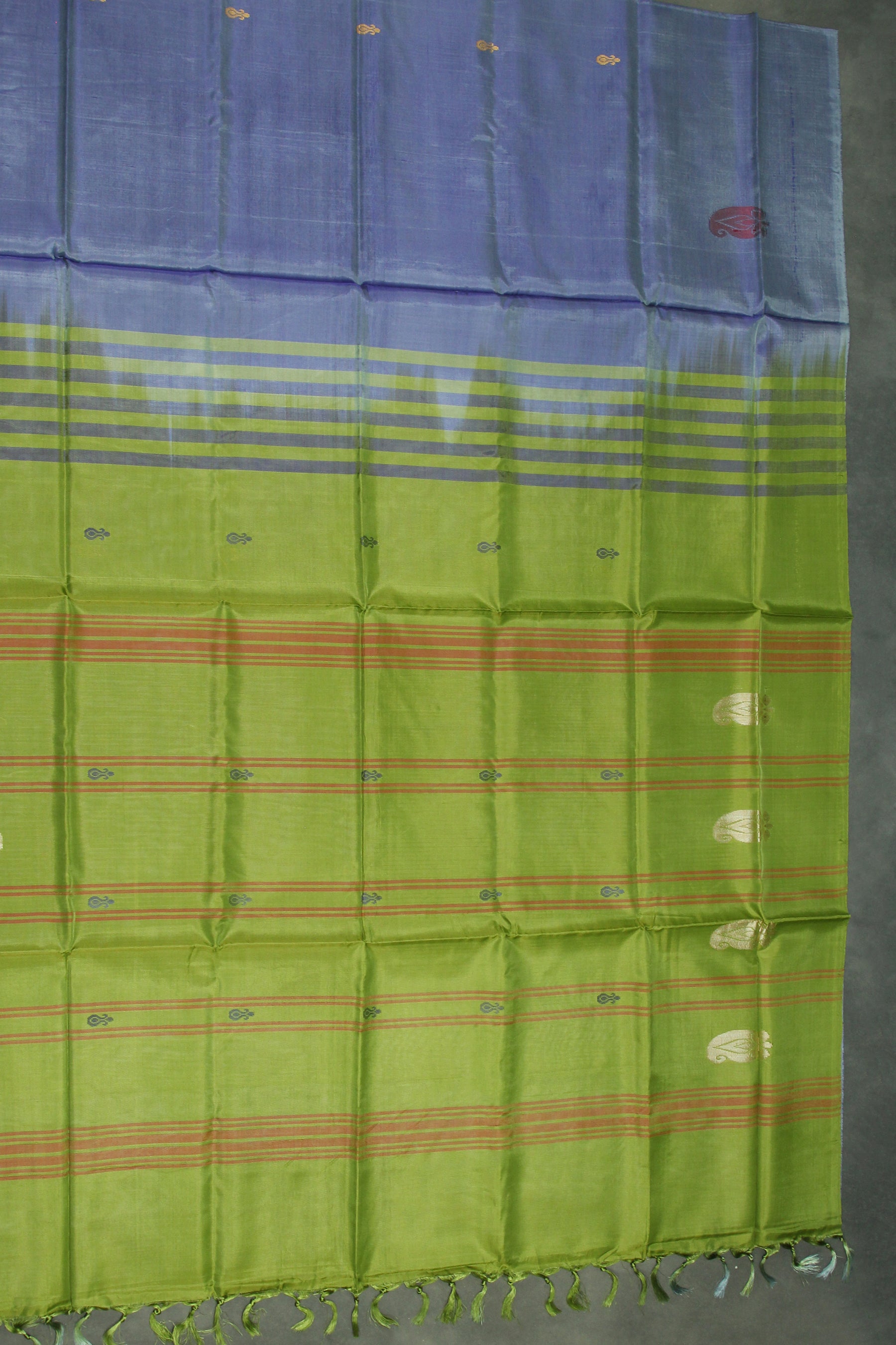 Pear Green Vaazhai Naar (Banana Pith) Borderless Saree with Small Butta