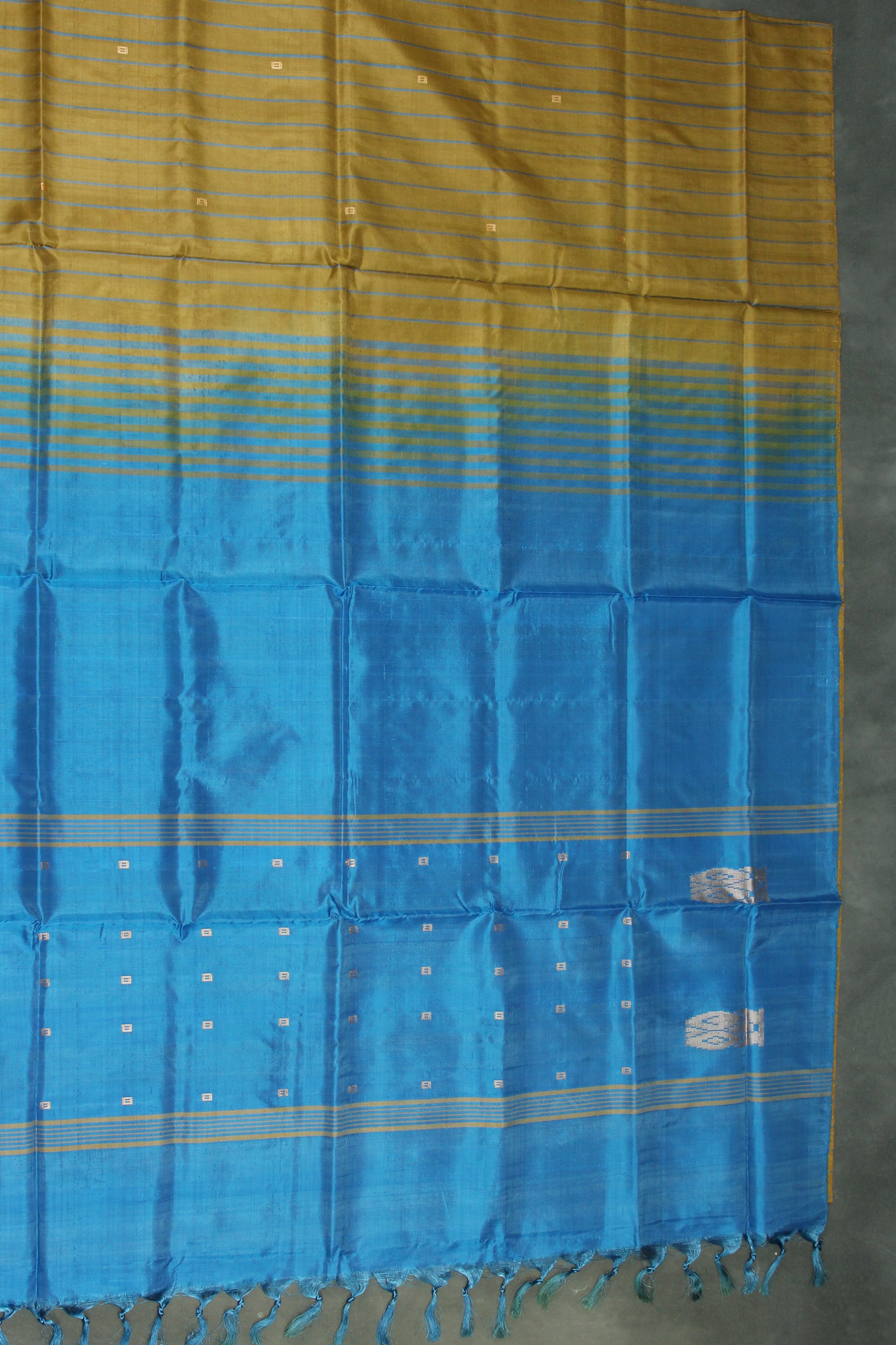 Royal Blue Vaazhai Naar (Banana Pith) Woven Saree with Small Butta Motifs