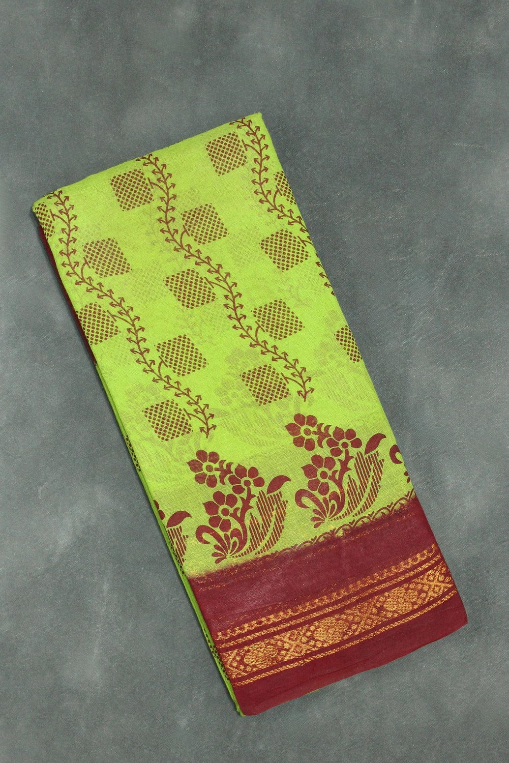 Elegant Green & Red Floral Print Poly Cotton Saree for Everyday Wear Saree JCS Fashions