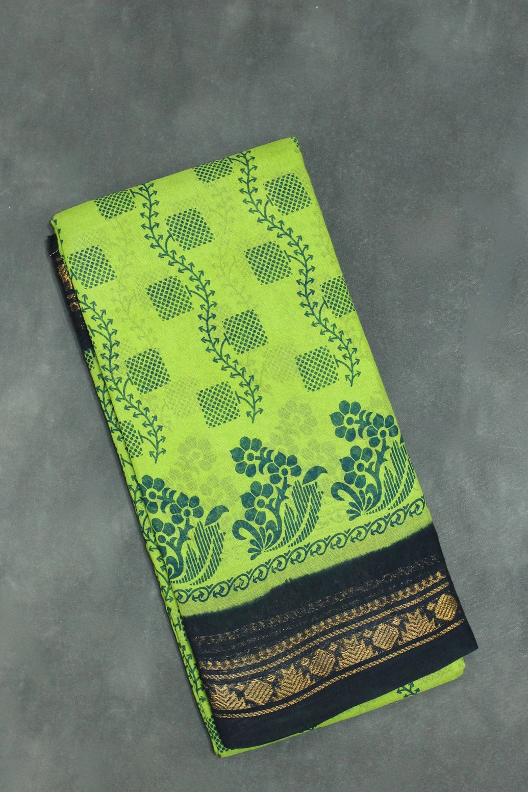 Elegant Green Poly Cotton Floral Print Saree for Daily Wear Saree JCS Fashions