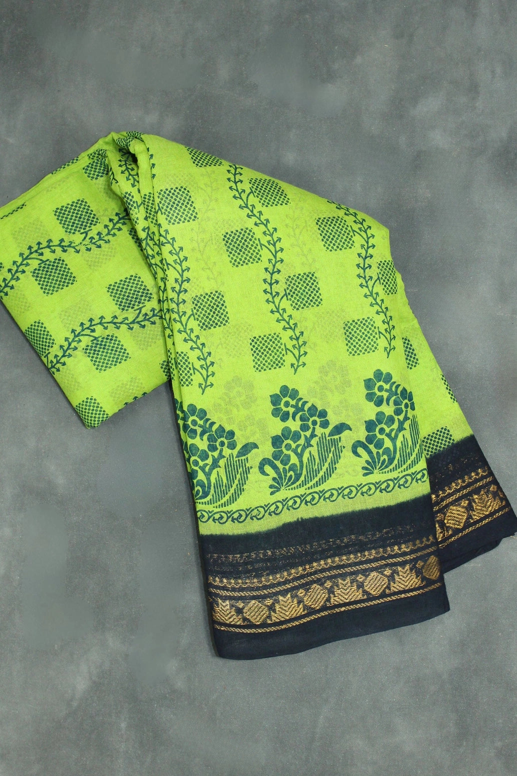 Elegant Green Poly Cotton Floral Print Saree for Daily Wear Saree JCS Fashions