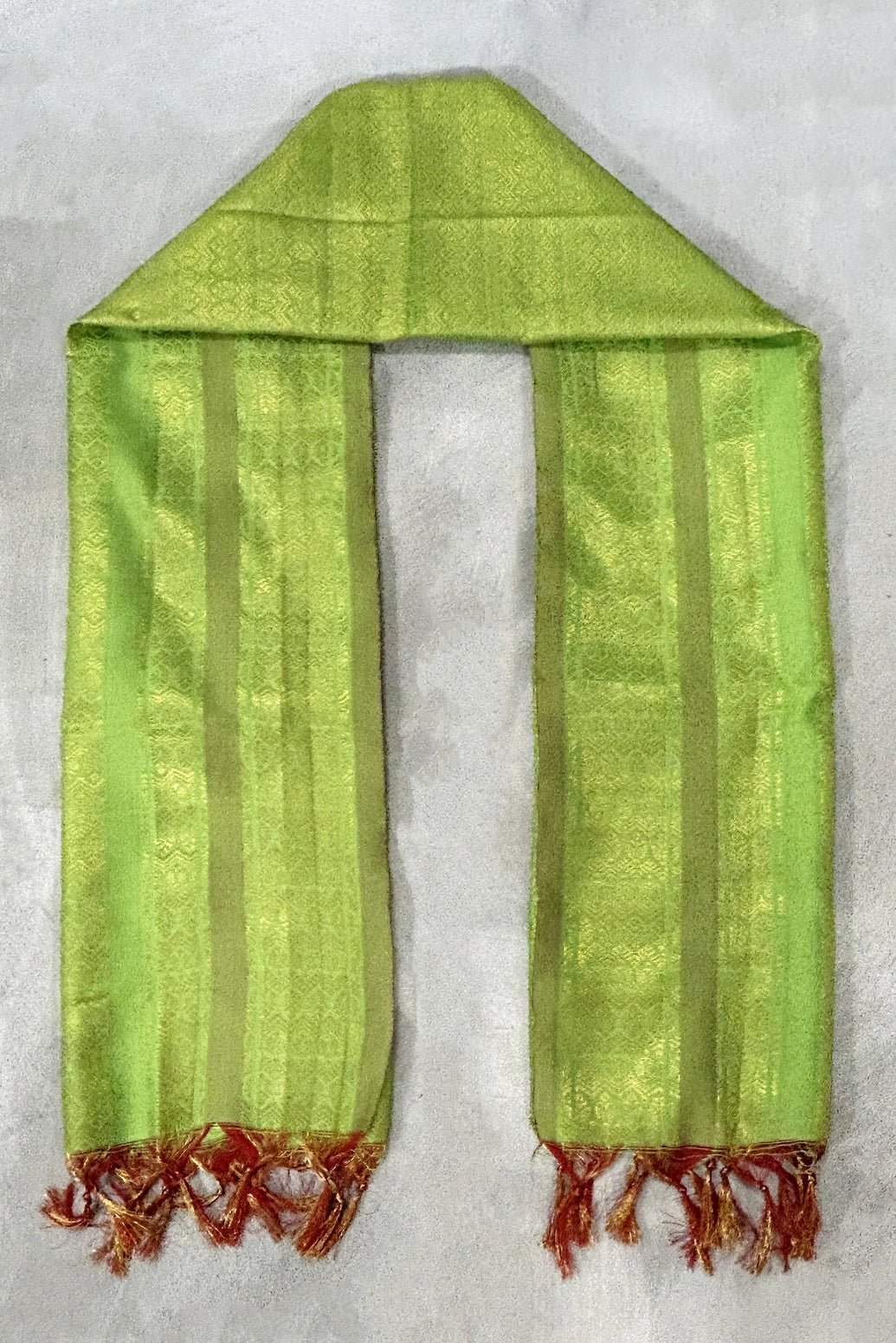 Parrot Green Ponnadai Poly Silk Jacquard Temple Shawl with Zari Pattern and Tassels | Traditional Function Dupatta