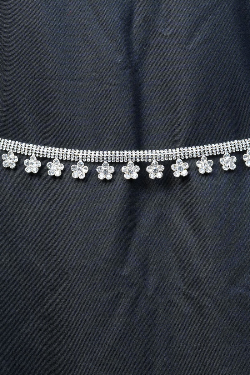 Urban Elegance: Discover Stylish Chain Hip Belts at JCSFashions