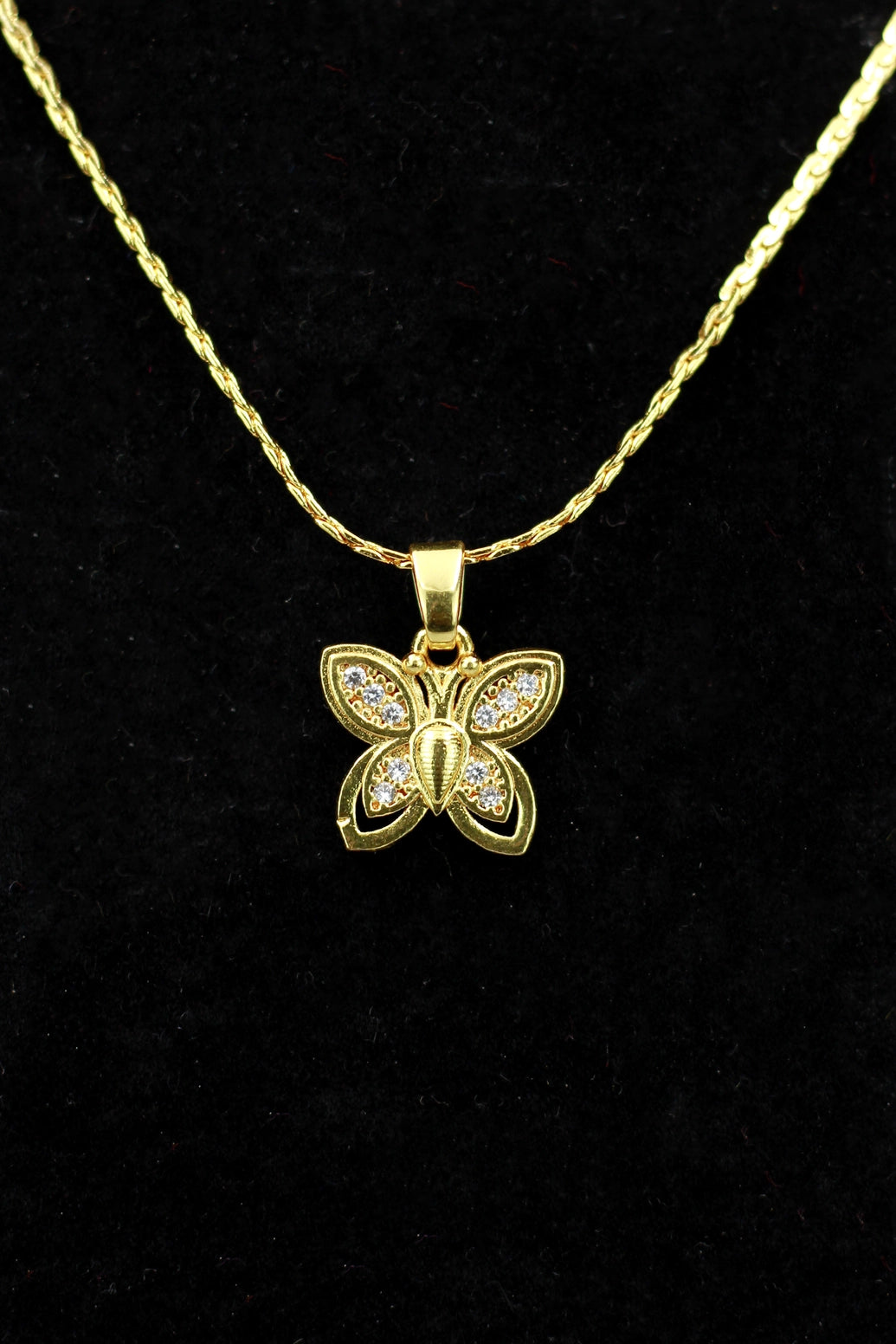 Gold-Tone Butterfly Pendant Necklace, Textured Chain Fashion Jewellery for Women - Gold