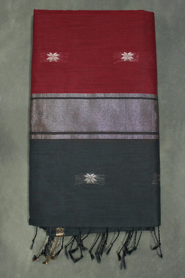 Maroon Maheswari Silk Cotton Saree with Small Butta and Zari Border, Blouse Piece Included - Maroon