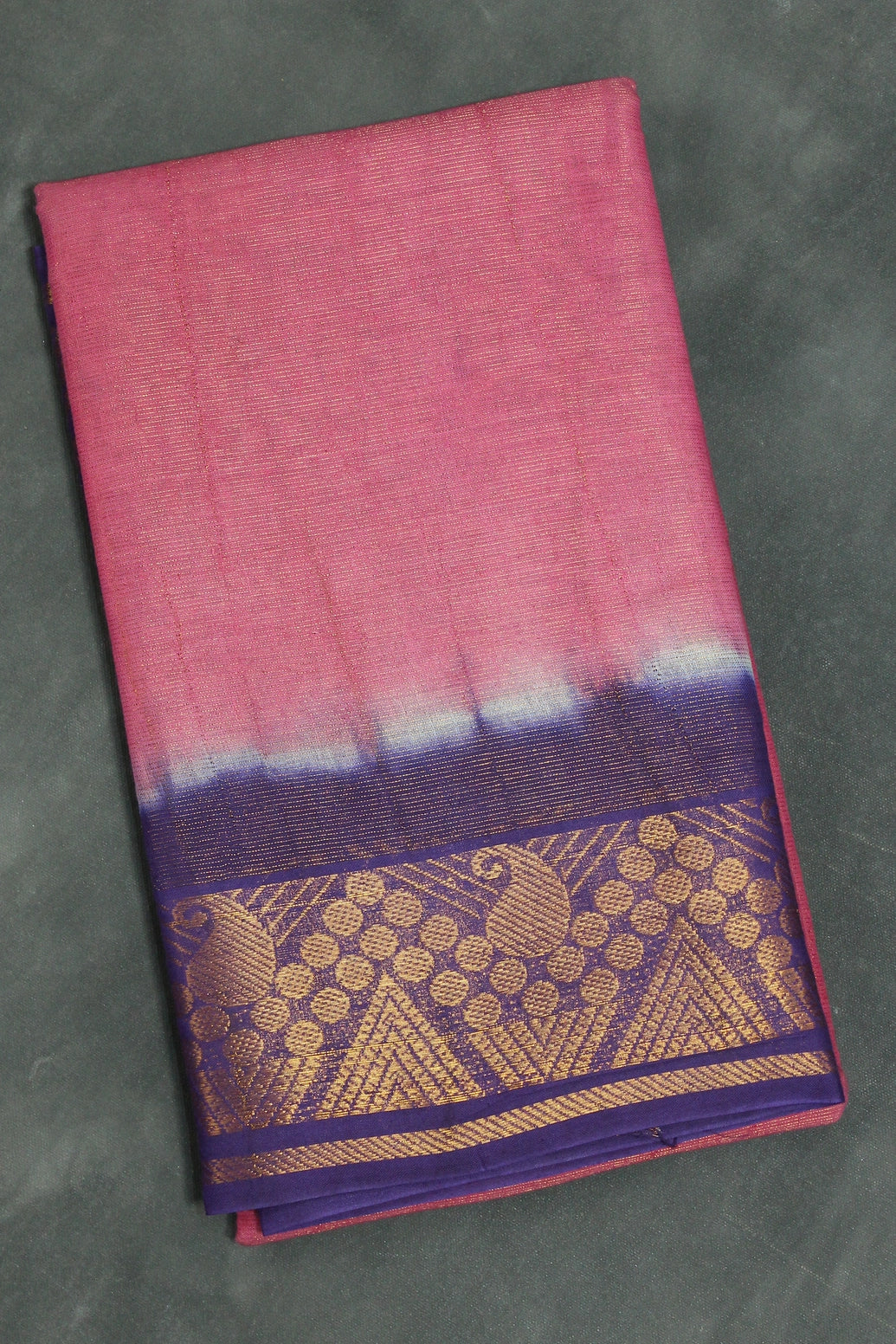 Pink Sungudi Cotton Saree with Purple Gold-Tone Zari Border, Vaira Oosi Diamond Pattern - Pink