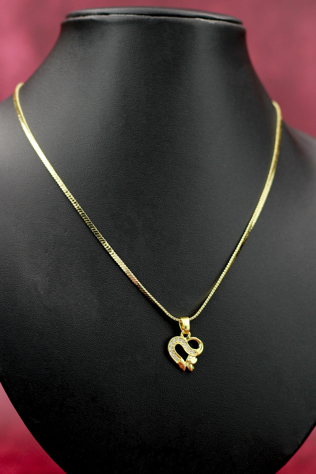 Gold-Tone Textured Chain Necklace with Pendant for Women, Elegant Ethnic Wear - Gold