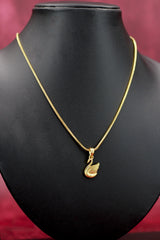 Gold-Tone Swan Pendant Textured Chain Necklace for Women - 9.5 inch - Gold
