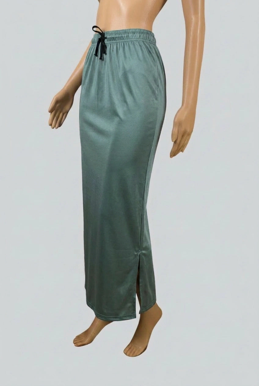 Grey Lycra Petticoat with Side Cut for Comfort Fit, Waist 30 in, Hip 42 in, Length 42 in - Grey